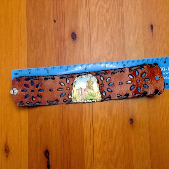San Antonio Misión Church Broken China W Silver-Blend Metalwork & Leather Cuff - Picture 9 of 14